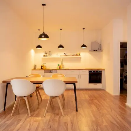 Karli City Apartament *